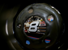 # 8 car