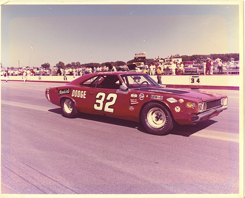 #32 Dodge