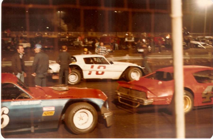 Speedway Park, Jax Fl. #6 Ford Mustange, Jack Etherage, # 44 Camaro, Terry Mock