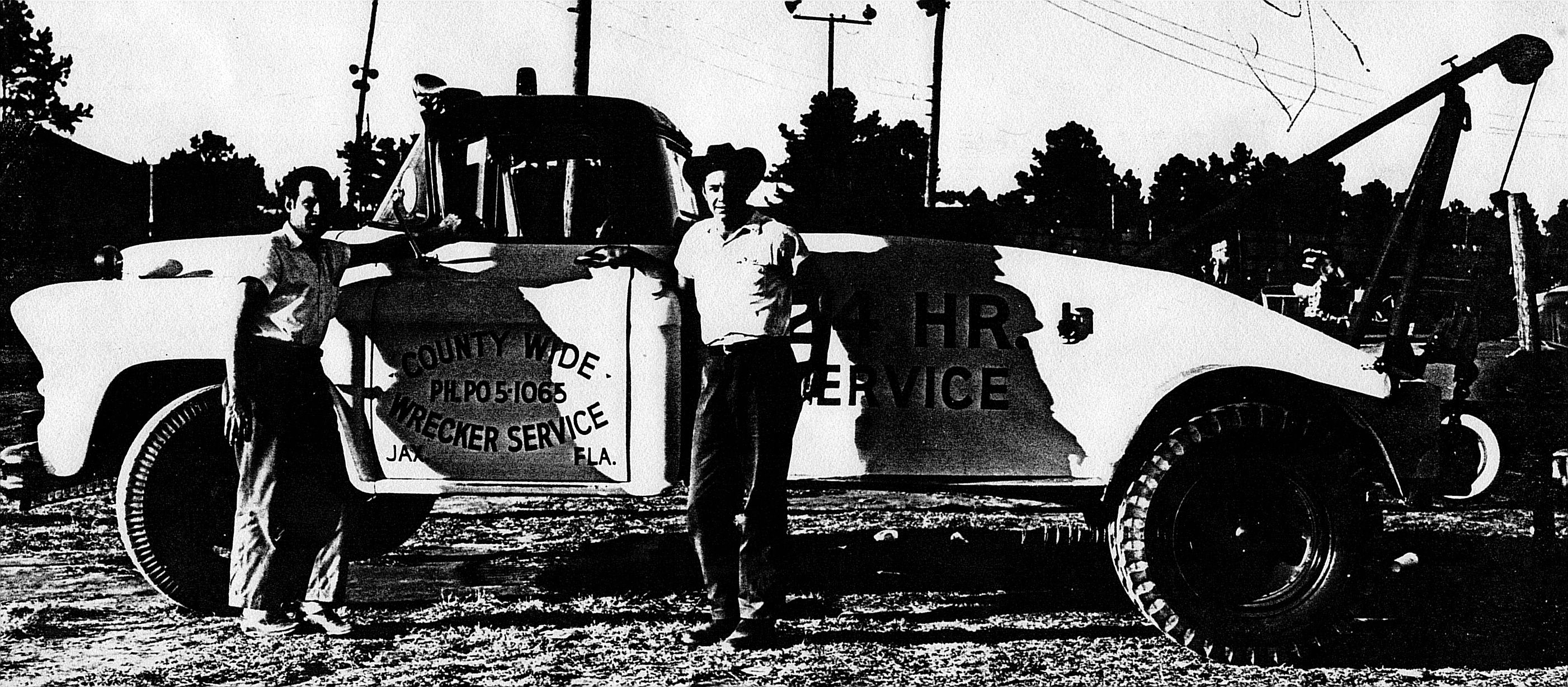 Charles ( Charlie ) Renshaw & Bud Dougherty Speedway Park Wrecker svc 1960