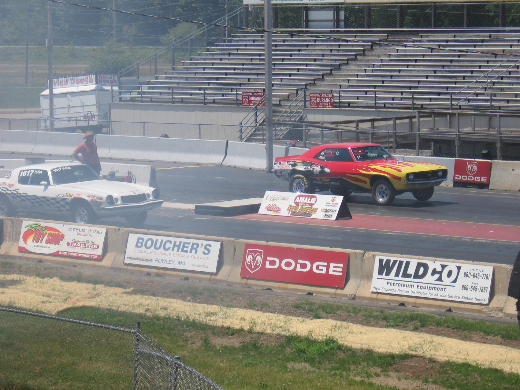 Gary Parker winner of ASRA (white Camaro)