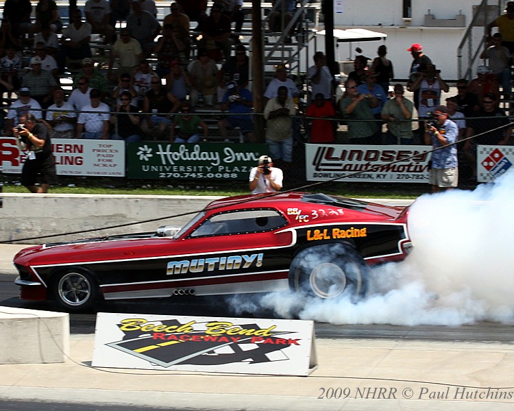 Rob Pfeister’s “Mutiny” from Louisville – 7.0 Pro Class at 2009 NHRR Bowling Green