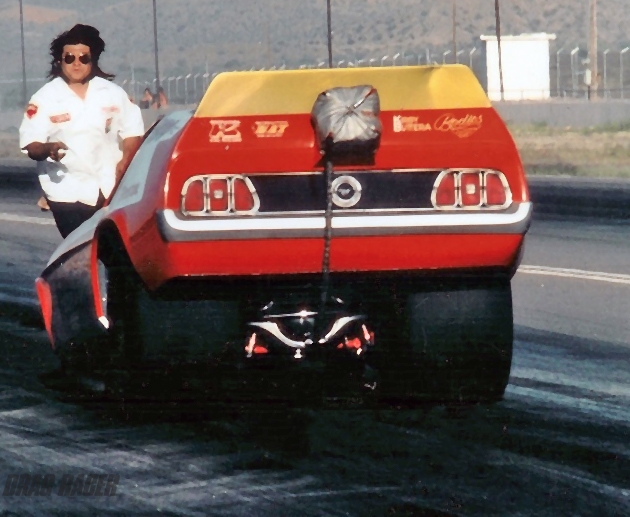 VELS parnelli jones funny car backing up