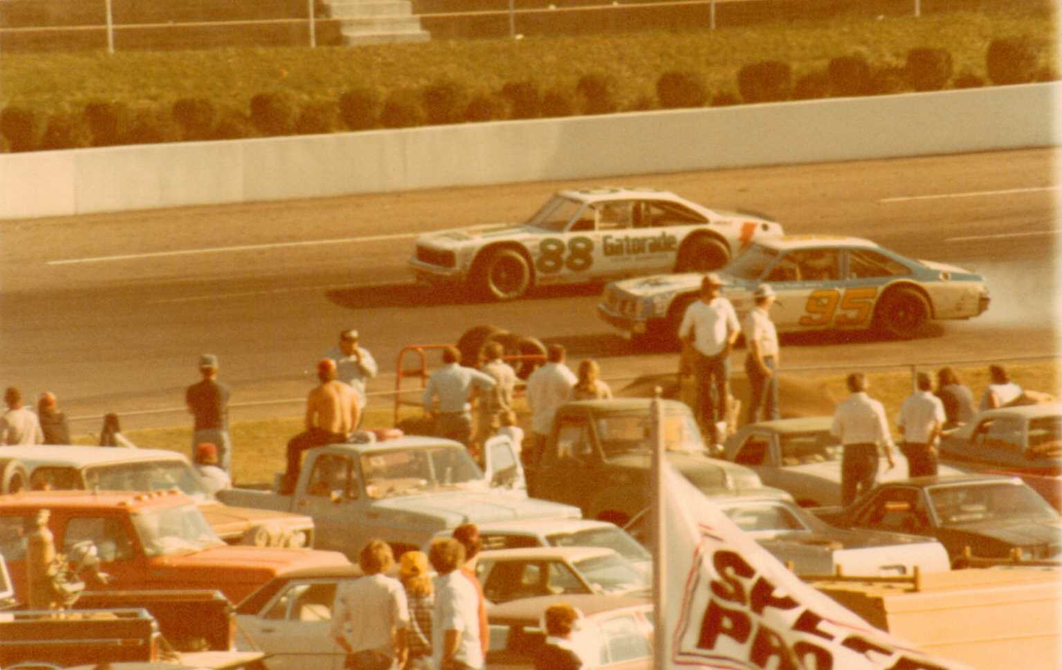 Martinsville Speedway 10-30-78 Darrell & Tommy