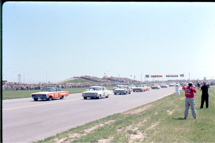 Yankee 300 Pace IRP 64