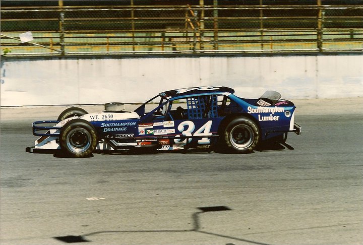 Don Howe #34 at Oswego circa 1989