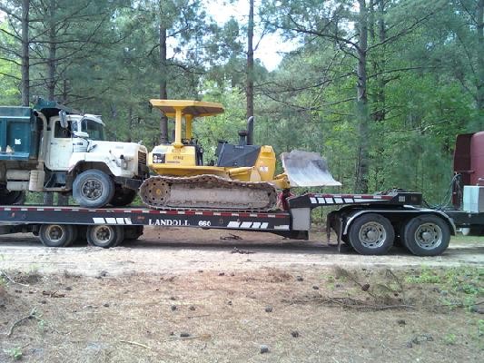 Bruces Towing Dawson’s Equipment
