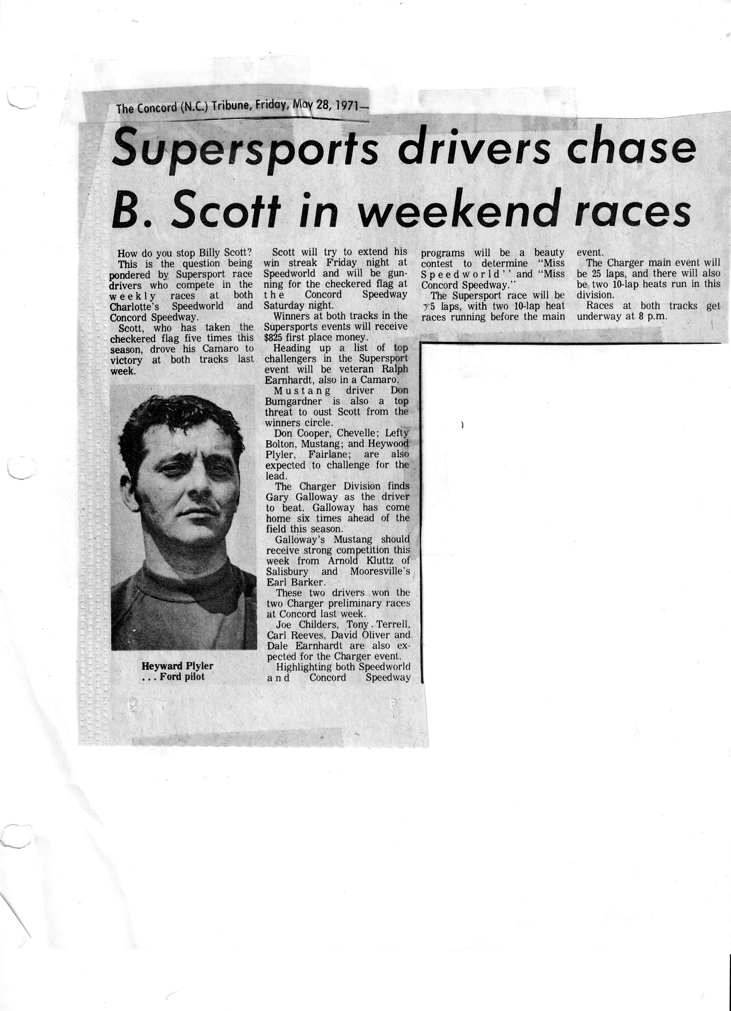 Everyone Chases Billy Scott Including A young Heyward Plyler 1970