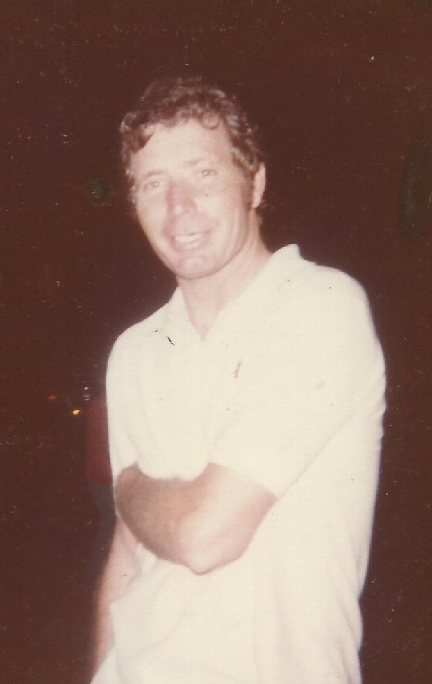 Sam resting with the usual L. arm supporting R. arm @South Boston Raceway July 1978