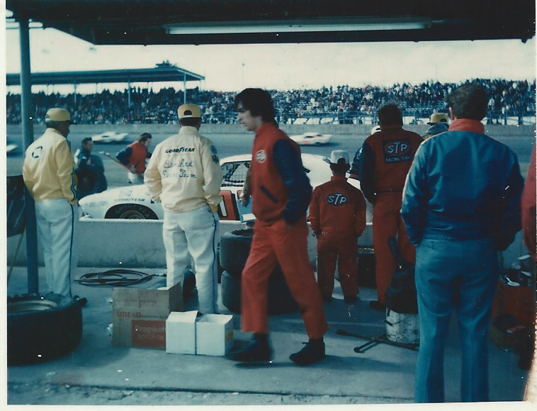 SAM IN PITS FEB. 17,1973
