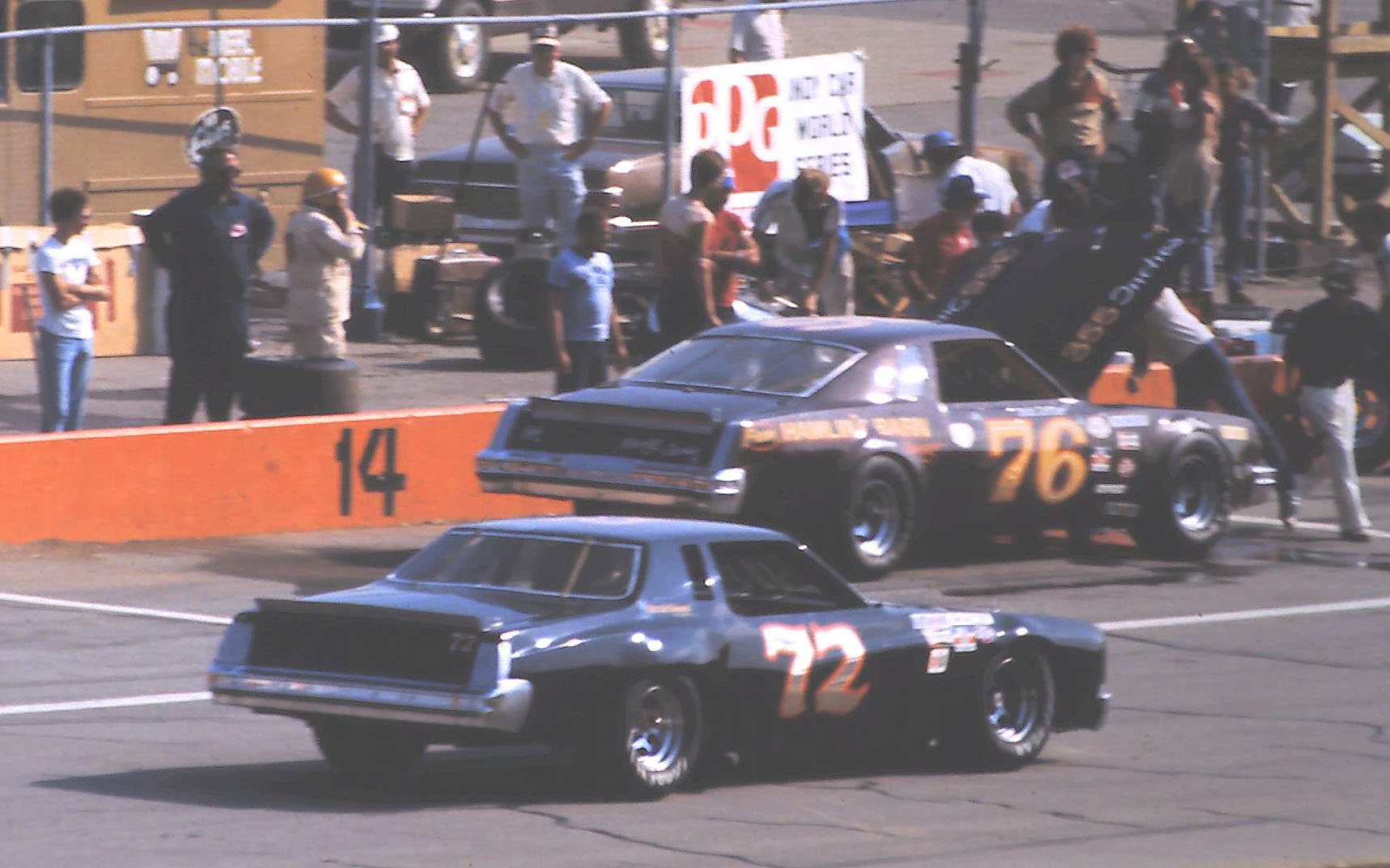 ARCA #72 Pee Wee Griffen #76 Bob Dotter 1980 Gould Grand Prix @ Michigan