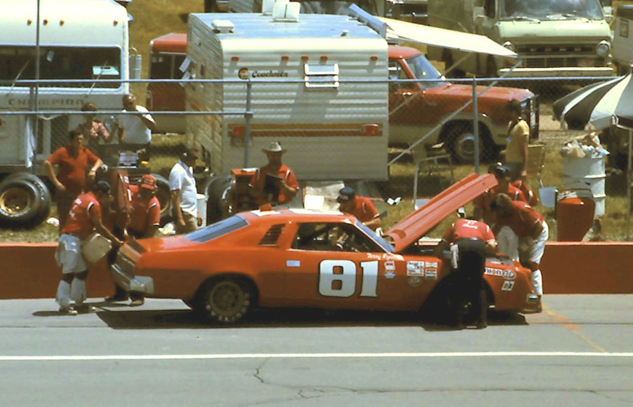 #81 Terry Ryan 1976 Cam 2 Motor Oil 400 @ Michigan