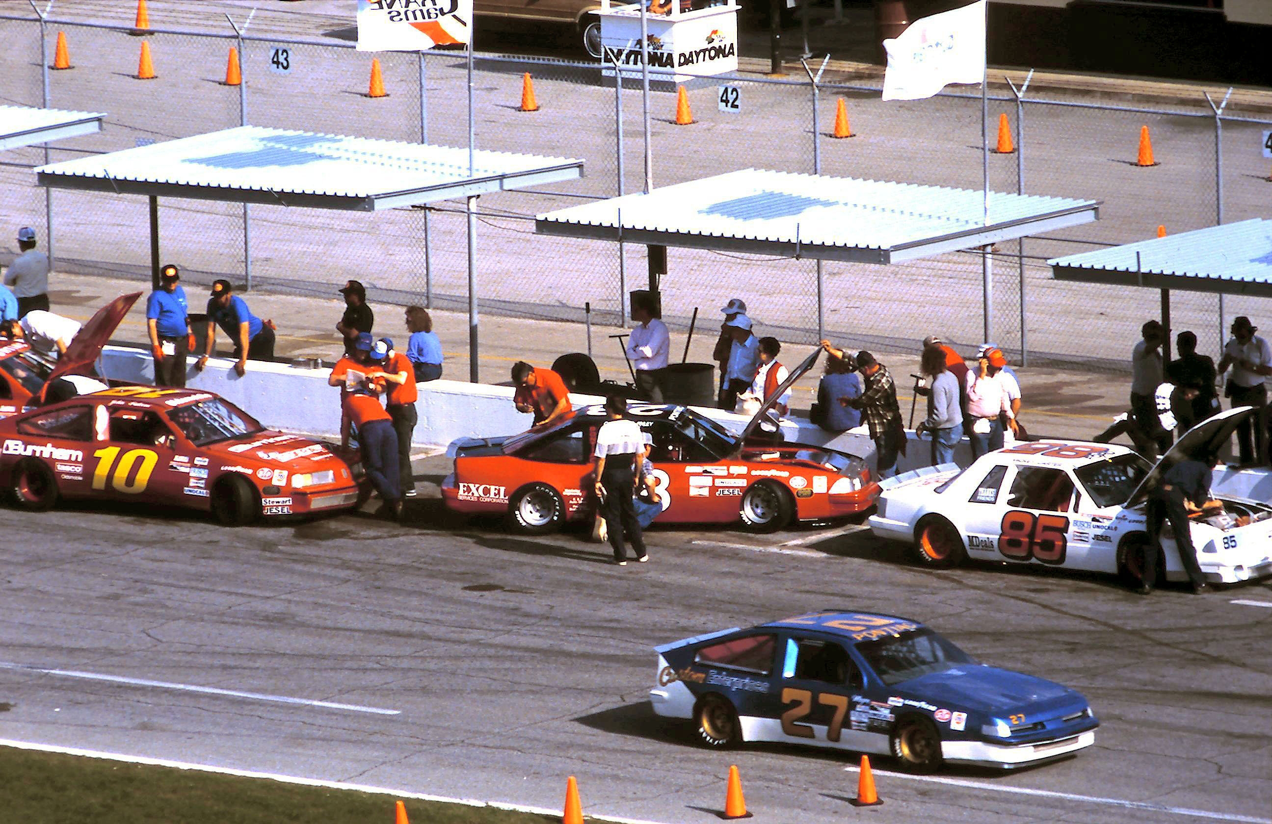#85 Mickey Carter #27 Wayne Cassavaugh #28 Gary Wade Finley #10 John Falconi 1989 Speed Weeks @ Daytona