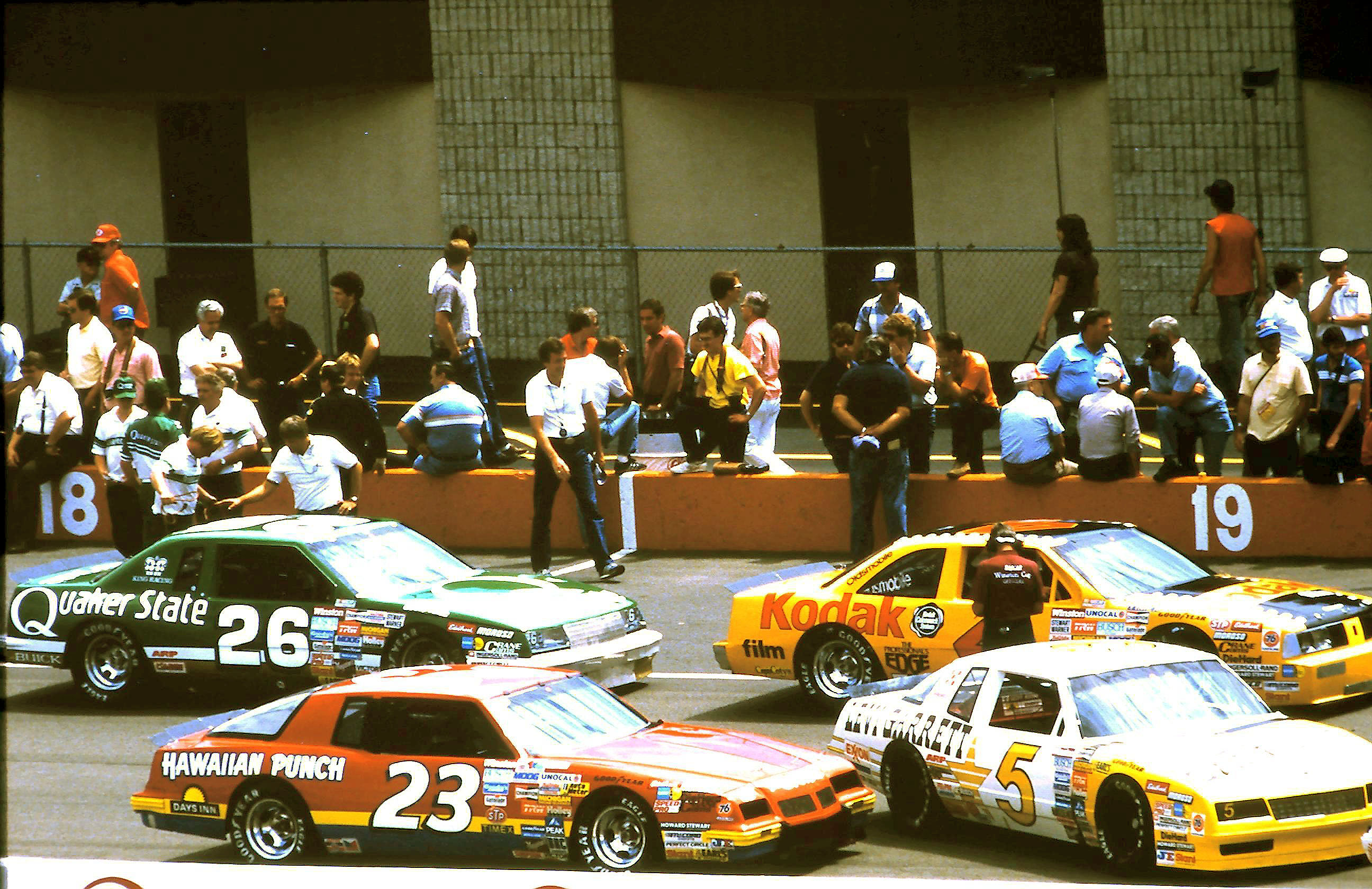 #5 Geoff Bodine #4 Rick Wilson #23 Michael Waltrip #26 Joe Ruttman 1986 Miller American 400 @ Michigan