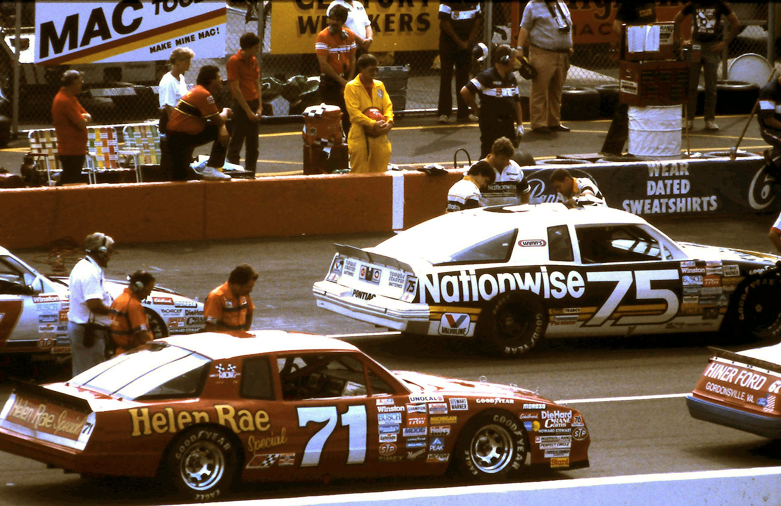 #75 Jim Sauter #71 Dave Marcis 1986 Champion Spark Plug 400