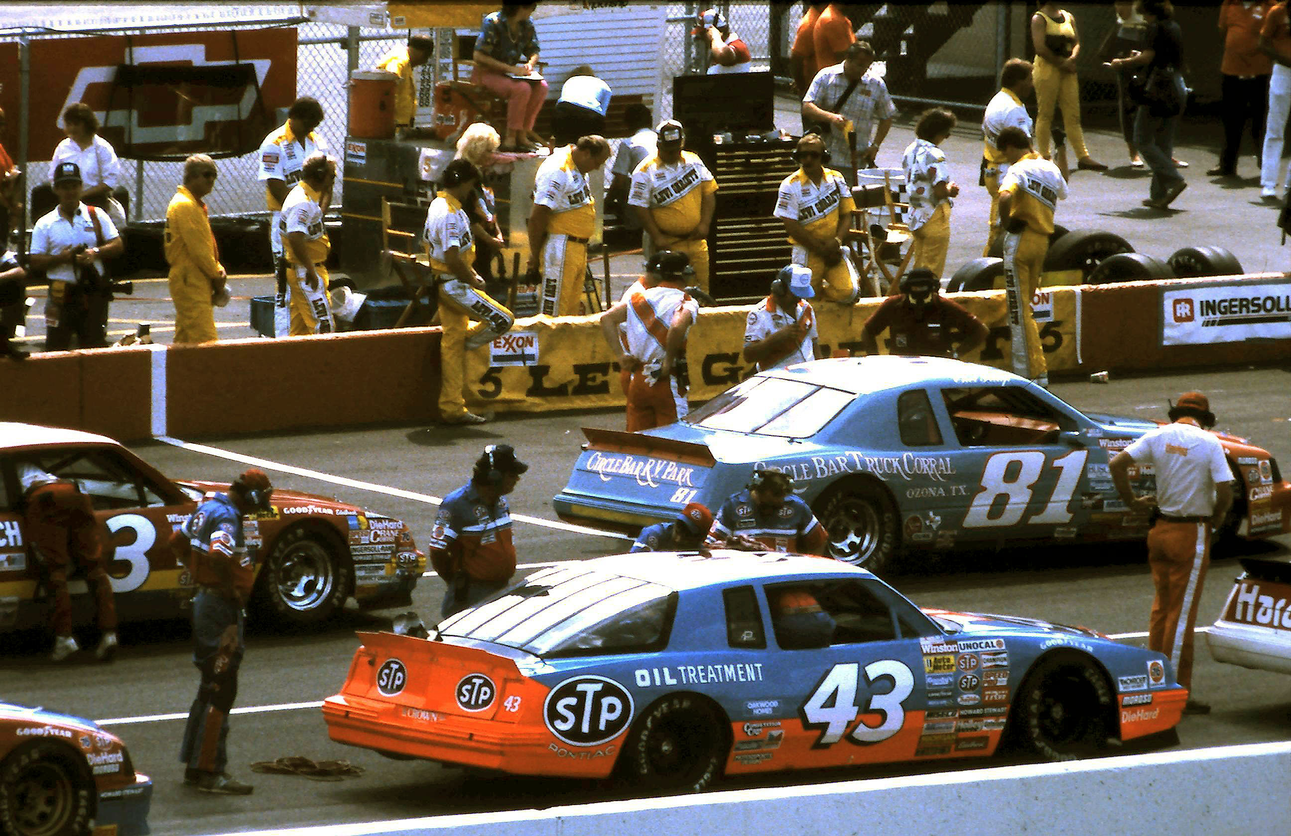 #81 Chet Fillip #23 Michael Waltrip #43 Richard Petty 1986 Champion Spark Plug 400