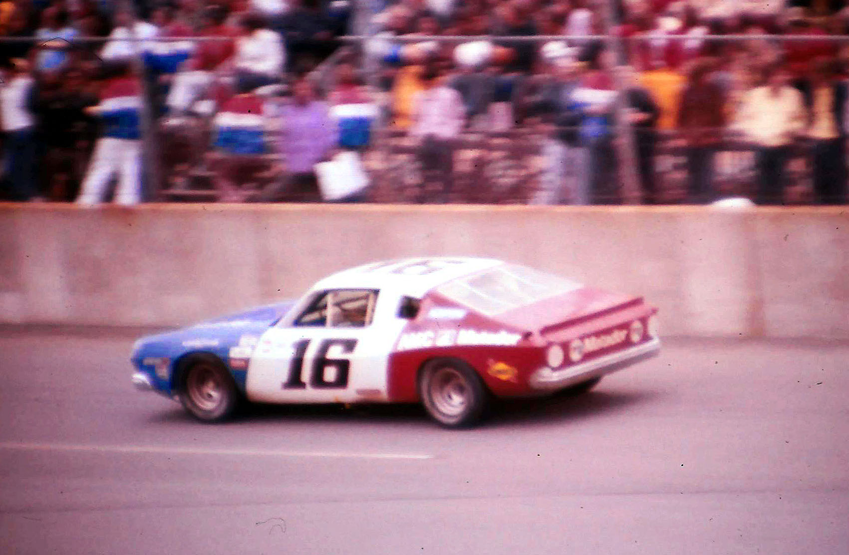 #16 Gary Bettenhausen 1974 Motor State 400 @ Michigan
