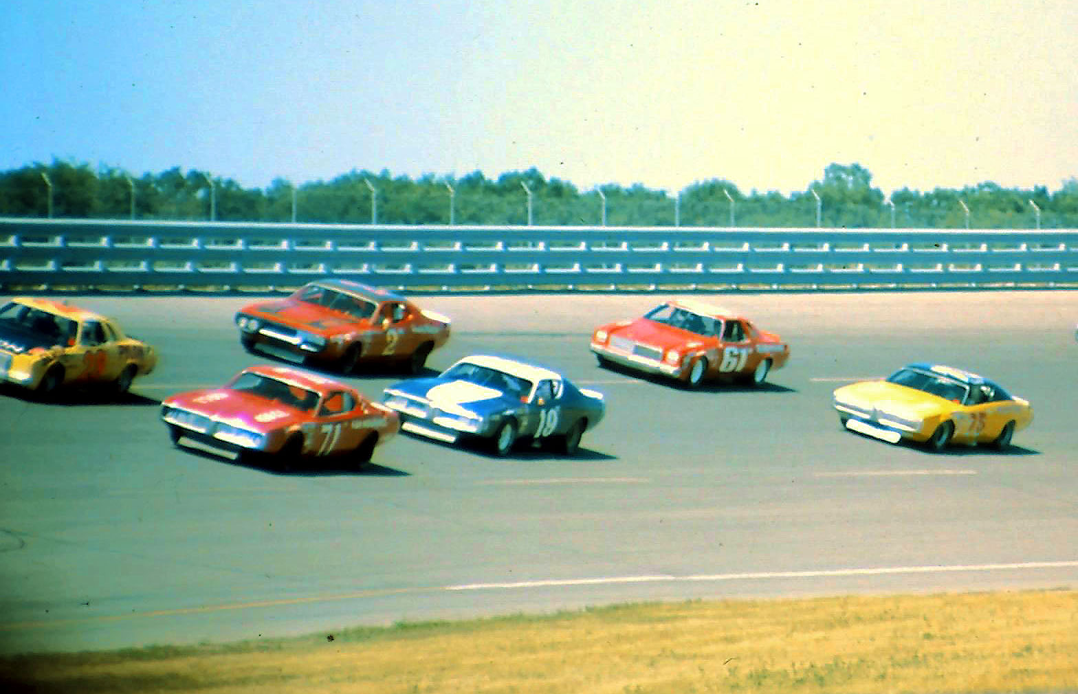 USAC #71 Bobby Unser #28 A J Foyt #19 Ron Keselowski #2 Ramo Stott #75 Butch Hartman #61 Terry Ryan 1974 Twin 200 @ Michigan