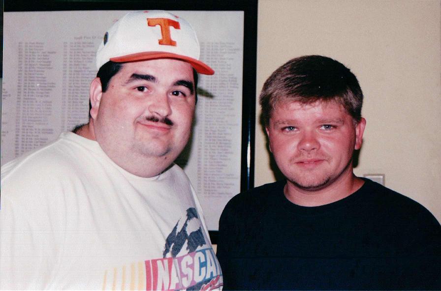 Tracy & Bobby Hamilton Jr. Bristol 8-00c