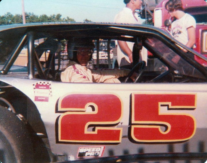 Bobby Holmberg #25 Modified Pinto