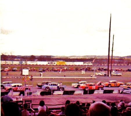 At Birmingham in the Late Model Modified division..1965!…What competition .B.Allison#312..F.Fryar#48..#125 C.Binkley..#39 Friday Hassler..#77 Joe.L.Johnson
