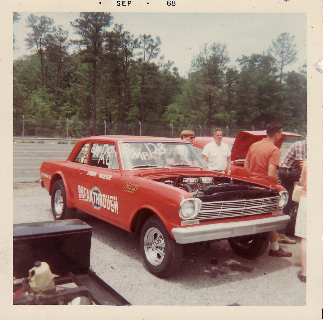 Chevy II 1962 “Breakthrough” – Richmond Dragway 1969 0048