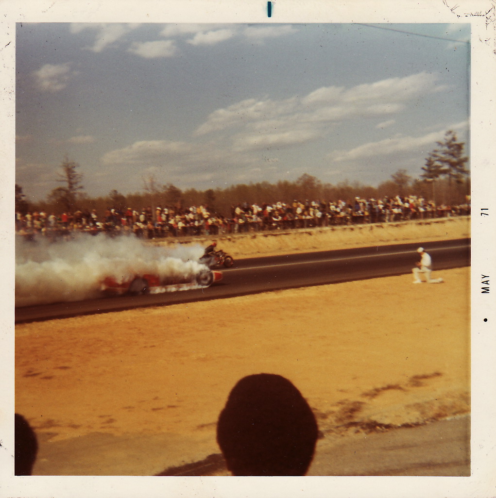 WagonMaster vs E.J. Potter’s V-8 Motorcycle – Richmond Dragway 1971 0069