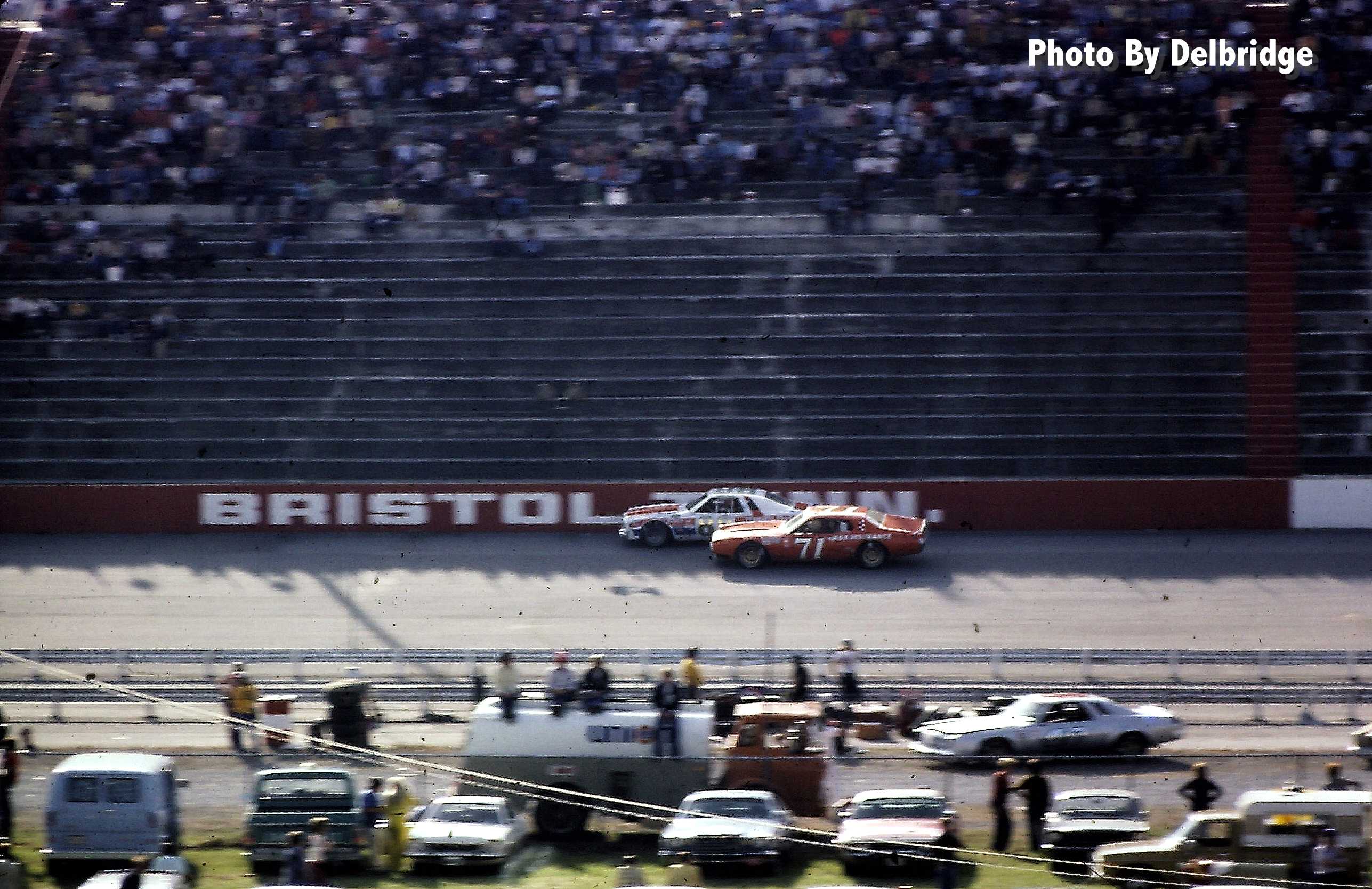 Bristol 1975 – Volunteer 500 0081a
